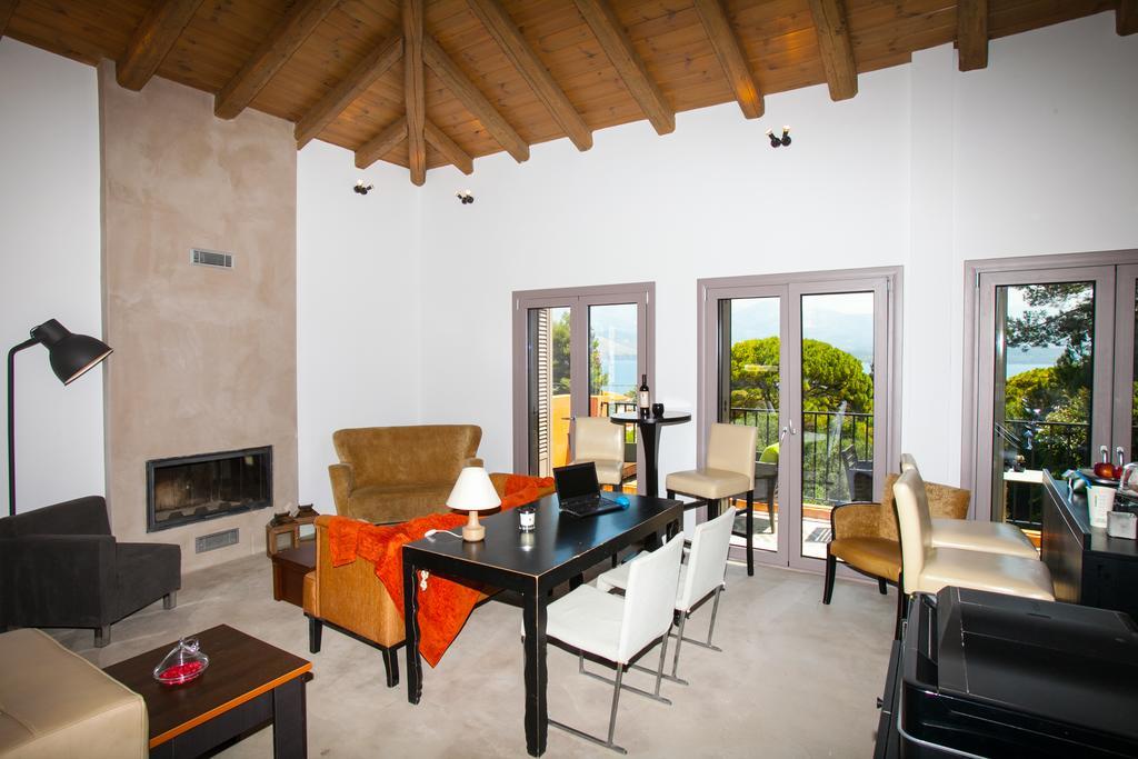 Lepeda'S Pearl Villa Lixouri Exterior photo