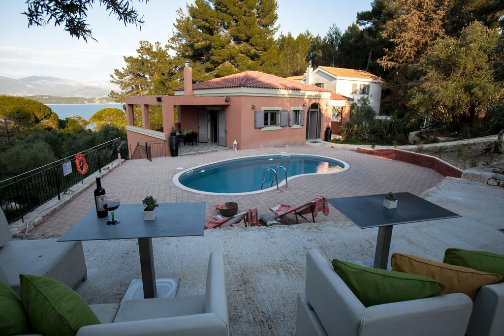 Lepeda'S Pearl Villa Lixouri Exterior photo